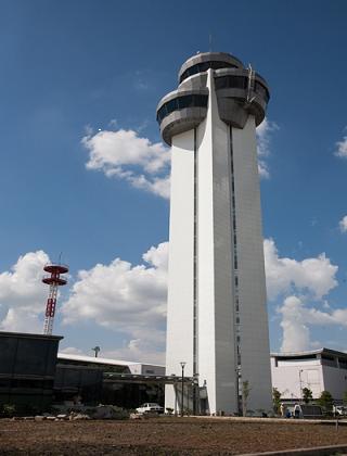 Thi công  Tháp không lưu – Sân bay Tân sơn nhất